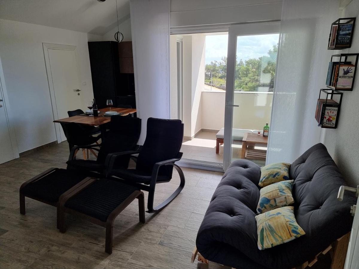 Aksa Residences Вир Екстериор снимка