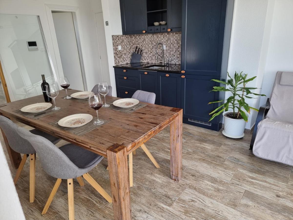 Aksa Residences Вир Екстериор снимка